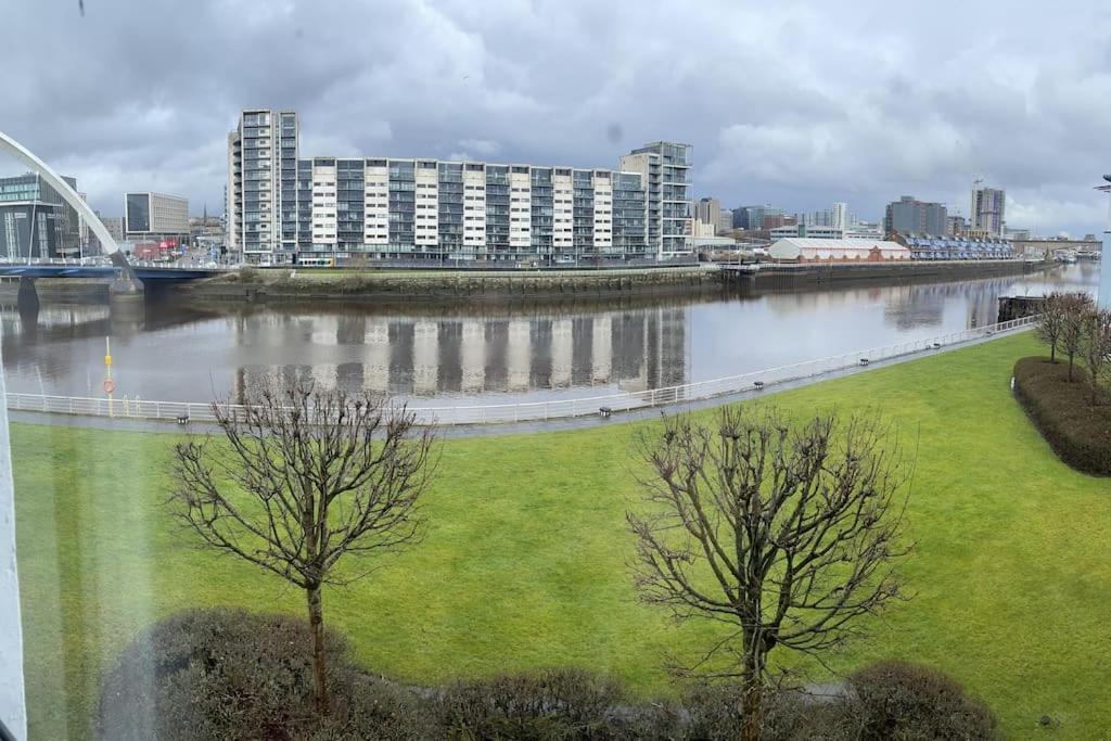 River View Apartment Glasgow Zewnętrze zdjęcie